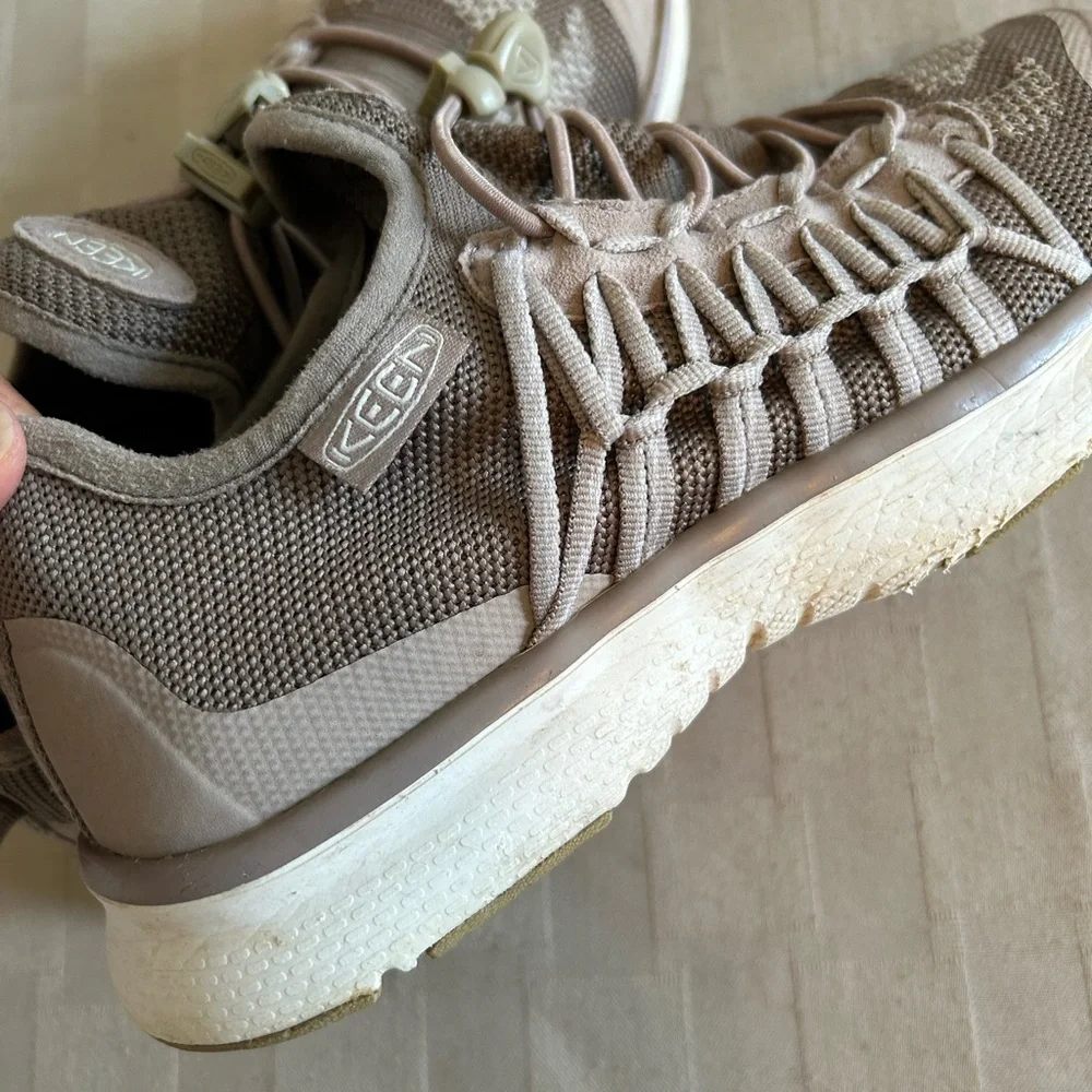 Keen Uneek Exo Trainers in Ethereal/Plaza Taupe
